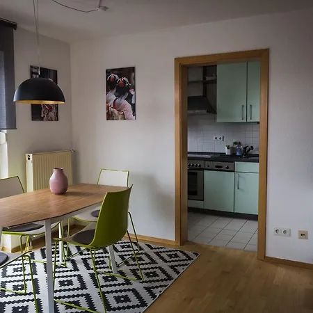 Schoene-wohnung-naehe-stuttgart-flughafen-messe-esslingen Apartment