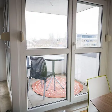 Schoene-wohnung-naehe-stuttgart-flughafen-messe-esslingen Apartment *