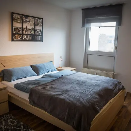 Schoene-wohnung-naehe-stuttgart-flughafen-messe-esslingen Apartment *